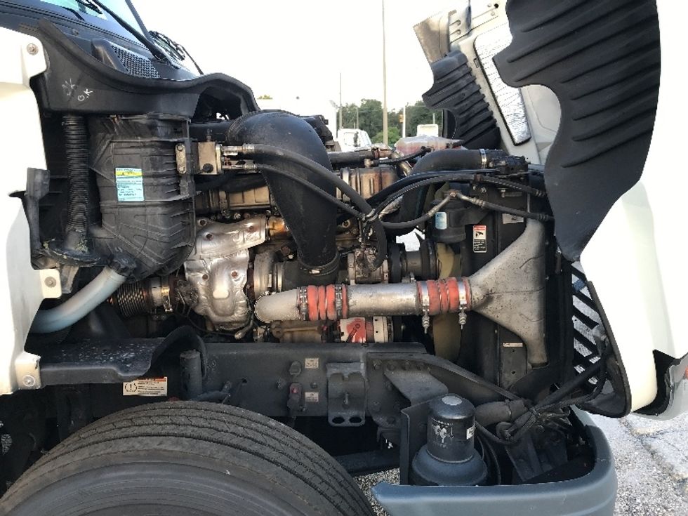 Day Cab Tractor-Heavy Duty Tractors-Freightliner-2019-Cascadia 12564ST-Tampa-FL-810,548\n\t\tmiles-$ 24,250 - Image 15