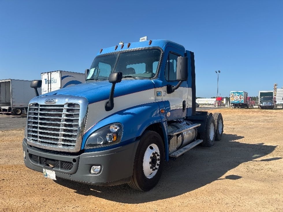 Day Cab Tractor-Heavy Duty Tractors-Freightliner-2019-Cascadia 12564ST-Tifton-GA-241,338\n\t\tmiles-$ 44,500 - Image 3