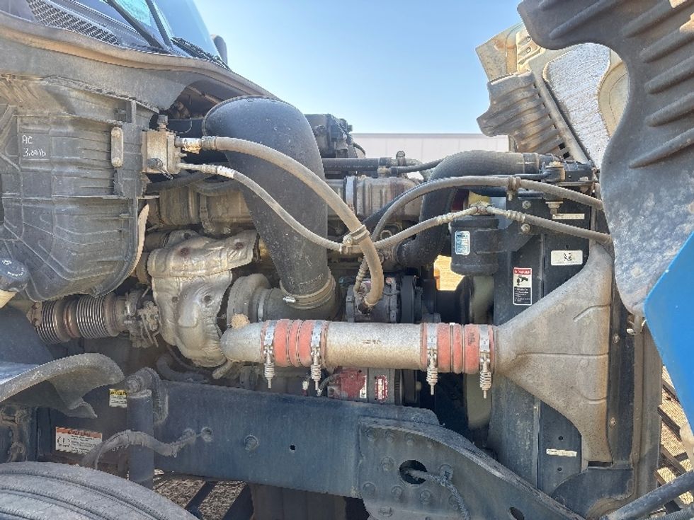 Day Cab Tractor-Heavy Duty Tractors-Freightliner-2019-Cascadia 12564ST-Tifton-GA-343,599\n\t\tmiles-$ 39,250 - Image 15