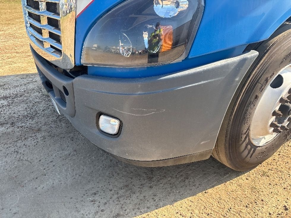 Day Cab Tractor-Heavy Duty Tractors-Freightliner-2019-Cascadia 12564ST-Tifton-GA-343,599\n\t\tmiles-$ 39,250 - Image 17