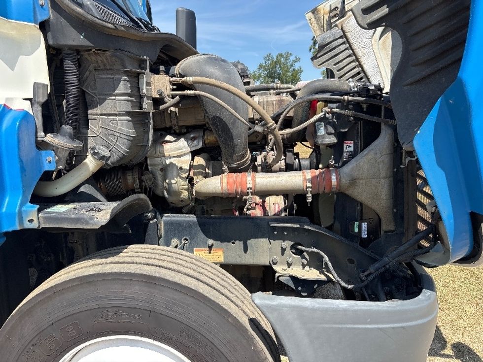 Day Cab Tractor-Heavy Duty Tractors-Freightliner-2019-Cascadia 12564ST-Tifton-GA-360,570\n\t\tmiles-$ 40,000 - Image 15