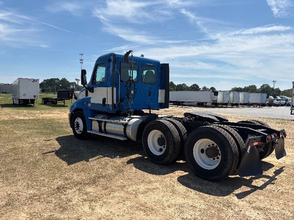 Day Cab Tractor-Heavy Duty Tractors-Freightliner-2019-Cascadia 12564ST-Tifton-GA-360,570\n\t\tmiles-$ 40,000 - Image 5
