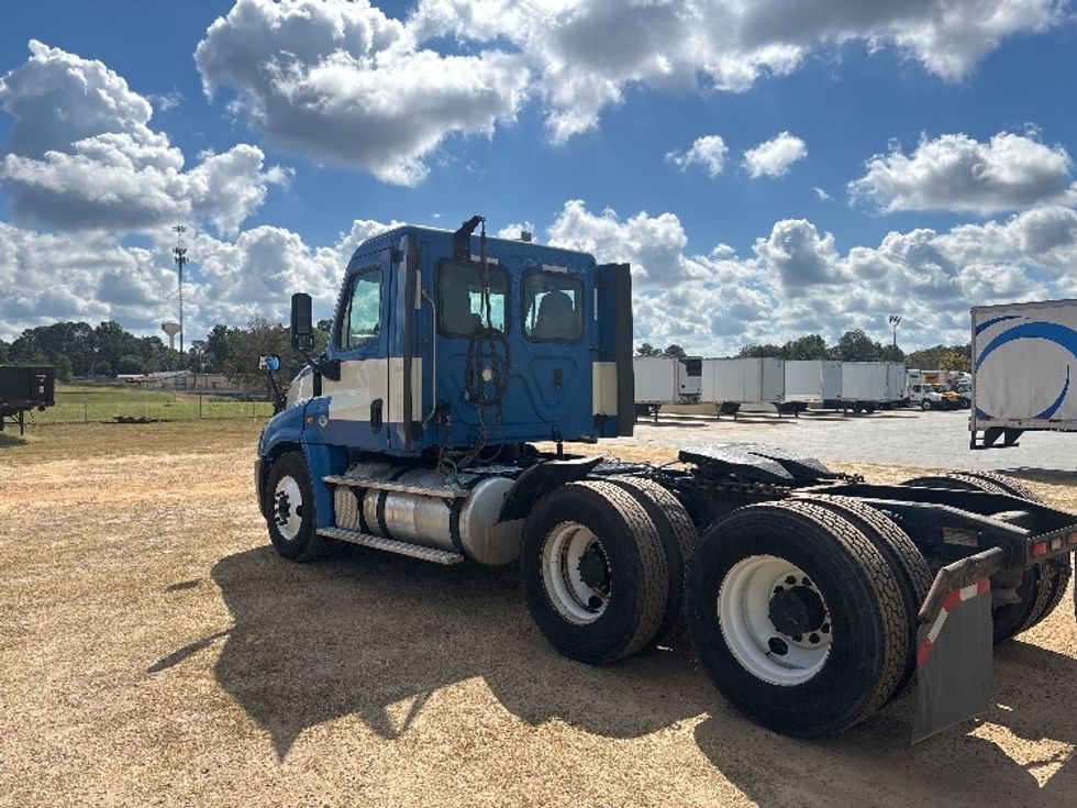 Day Cab Tractor-Heavy Duty Tractors-Freightliner-2019-Cascadia 12564ST-Tifton-GA-410,333\n\t\tmiles-$ 34,500 - Image 5