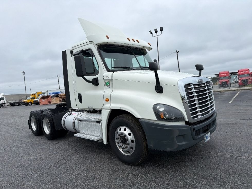 Day Cab Tractor-Heavy Duty Tractors-Freightliner-2019-Cascadia 12564ST-Tifton-GA-433,686\n\t\tmiles-$ 36,500 - Image 1