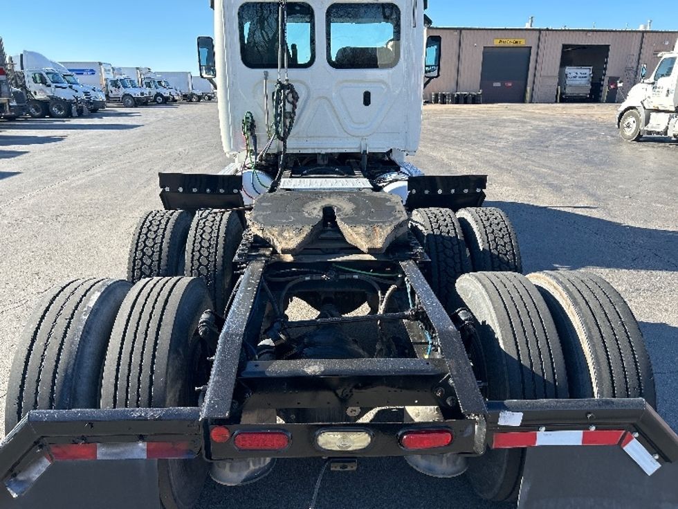 Day Cab Tractor-Heavy Duty Tractors-Freightliner-2019-Cascadia 12564ST-Tulsa-OK-374,226\n\t\tmiles-$ 38,500 - Image 6