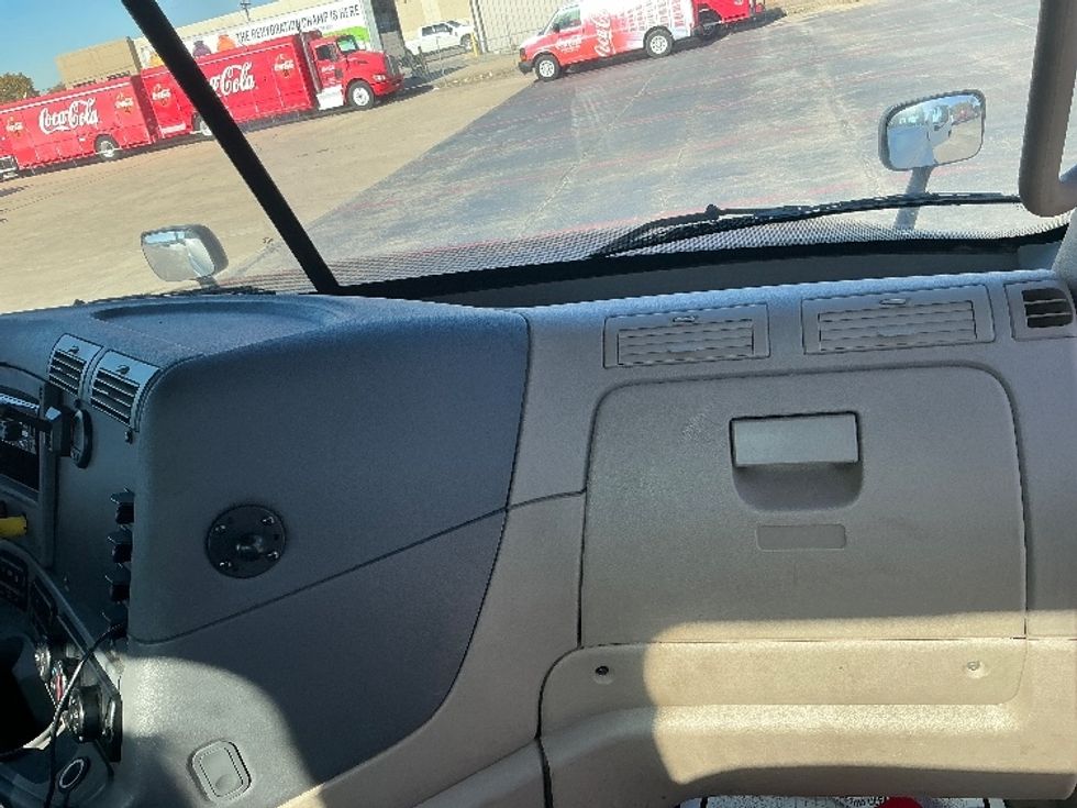 Day Cab Tractor-Heavy Duty Tractors-Freightliner-2019-Cascadia 12564ST-Tulsa-OK-418,174\n\t\tmiles-$ 36,000 - Image 13