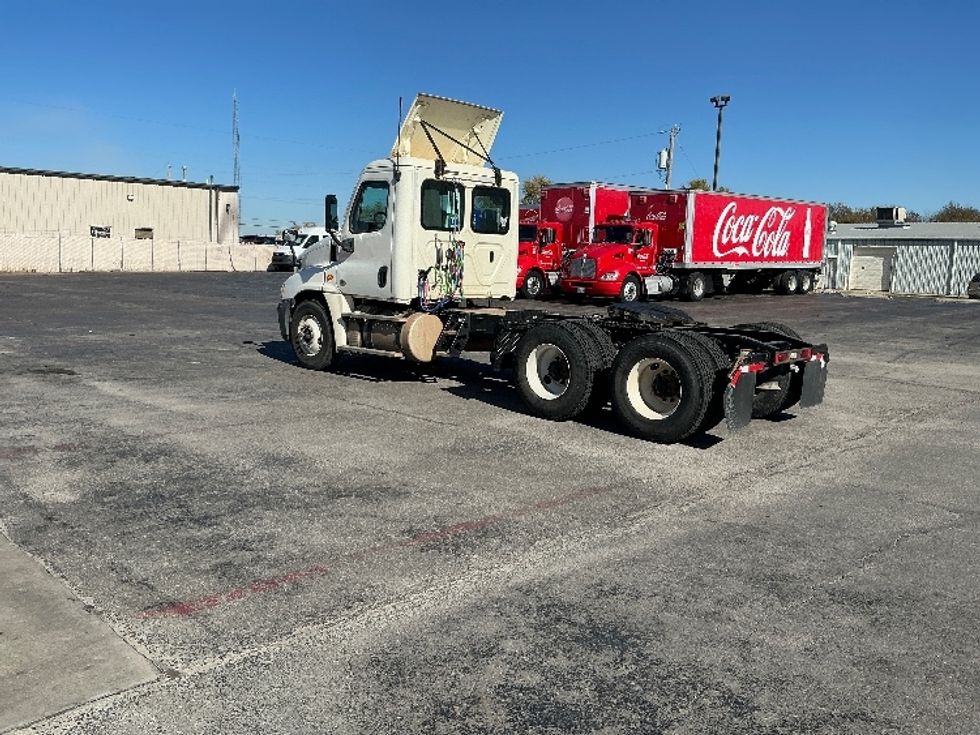 Day Cab Tractor-Heavy Duty Tractors-Freightliner-2019-Cascadia 12564ST-Tulsa-OK-418,174\n\t\tmiles-$ 36,000 - Image 5