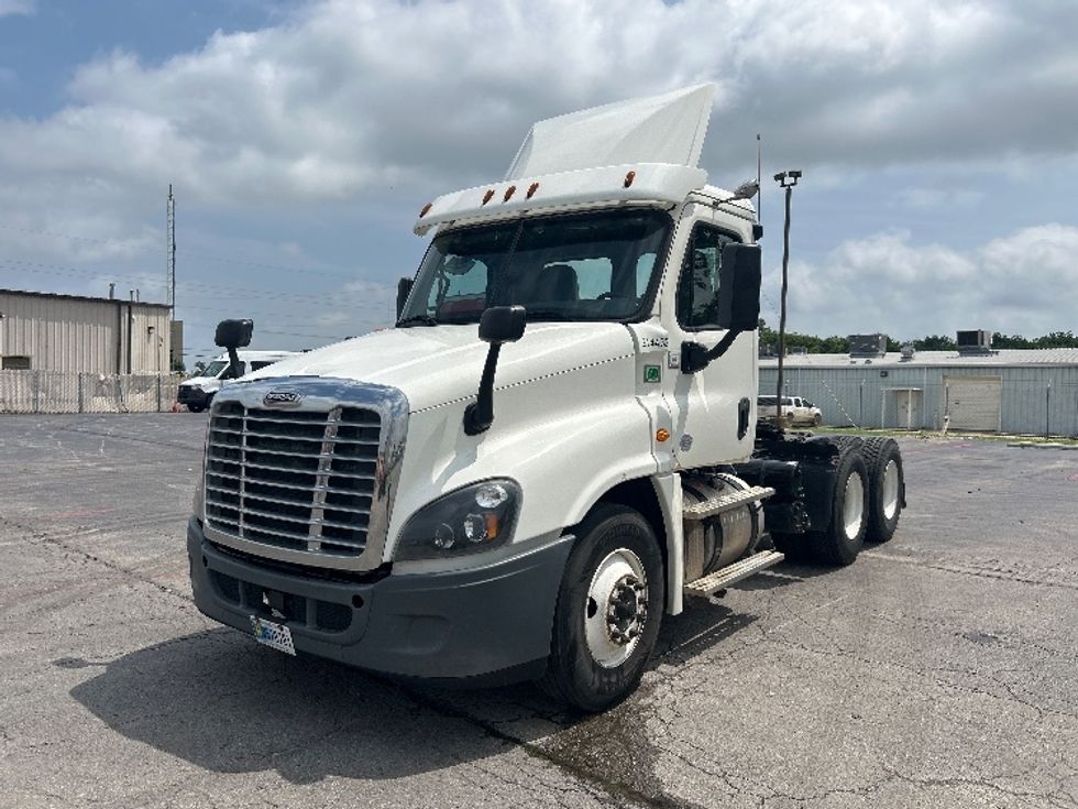 Day Cab Tractor-Heavy Duty Tractors-Freightliner-2019-Cascadia 12564ST-Tulsa-OK-481,940\n\t\tmiles-$ 34,250 - Image 3