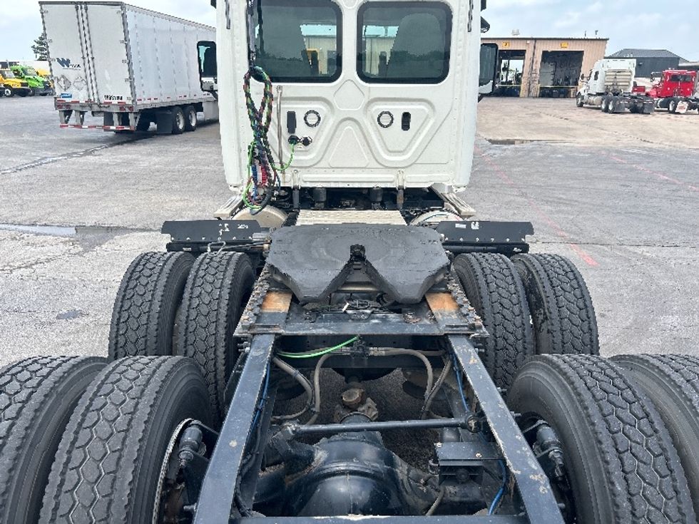 Day Cab Tractor-Heavy Duty Tractors-Freightliner-2019-Cascadia 12564ST-Tulsa-OK-481,940\n\t\tmiles-$ 34,250 - Image 6