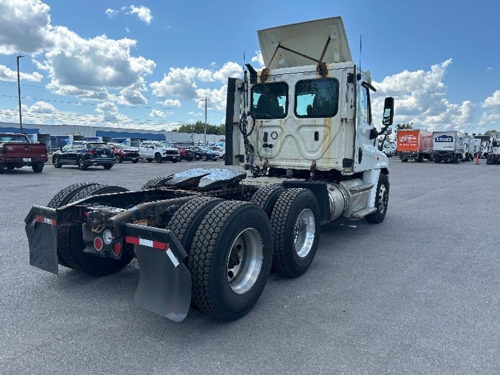 Day Cab Tractor-Heavy Duty Tractors-Freightliner-2019-Cascadia 12564ST-Watertown-NY-513,356\n\t\tmiles-$ 29,000 - Image 7