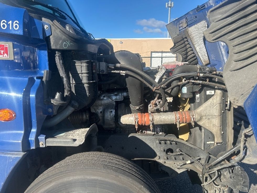 Day Cab Tractor-Heavy Duty Tractors-Freightliner-2019-Cascadia 12564ST-West Babylon-NY-364,860\n\t\tmiles-$ 45,000 - Image 15