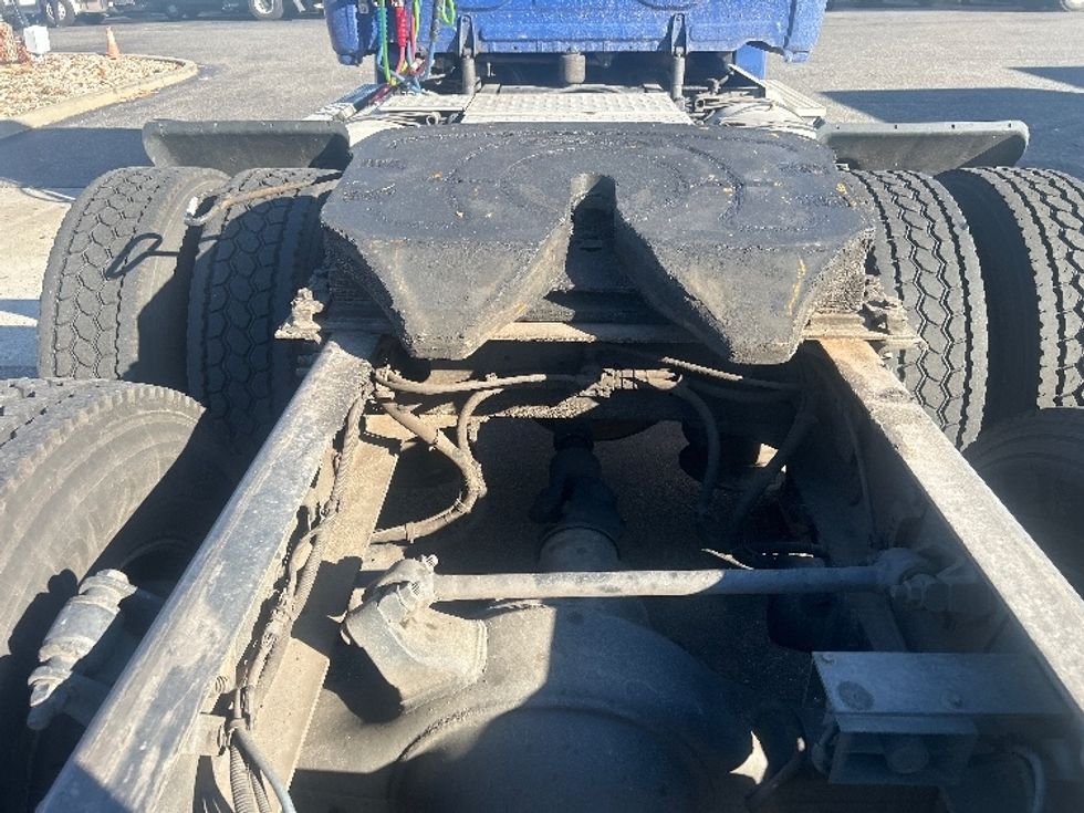 Day Cab Tractor-Heavy Duty Tractors-Freightliner-2019-Cascadia 12564ST-West Babylon-NY-364,860\n\t\tmiles-$ 45,000 - Image 6