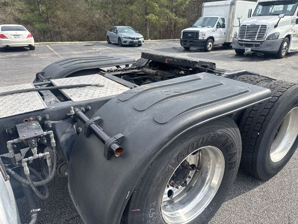 Day Cab Tractor-Heavy Duty Tractors-Freightliner-2019-Cascadia 12564ST-West Columbia-SC-696,331\n\t\tmiles-$ 21,250 - Image 17