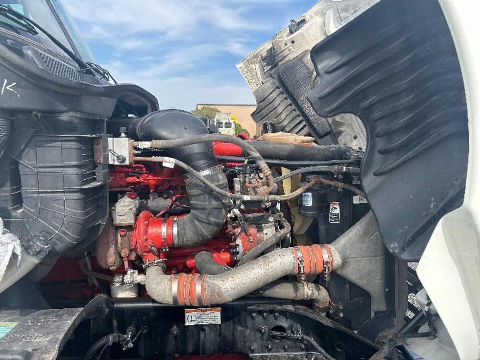 Day Cab Tractor-Heavy Duty Tractors-Freightliner-2019-Cascadia 12564ST-Wilkes Barre-PA-573,689\n\t\tmiles-$ 28,750 - Image 15