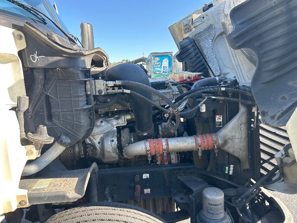 Day Cab Tractor-Heavy Duty Tractors-Freightliner-2019-Cascadia 12564ST-Winston Salem-NC-421,967\n\t\tmiles-$ 41,750 - Image 15