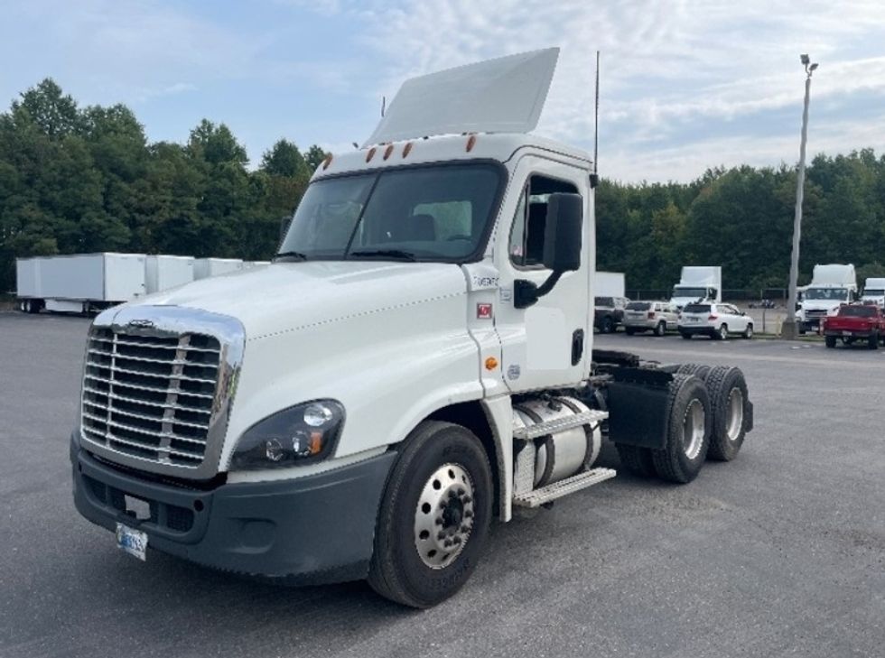Day Cab Tractor-Heavy Duty Tractors-Freightliner-2019-Cascadia 12564ST-Youngstown-OH-267,669\n\t\tmiles-$ 52,250 - Image 3