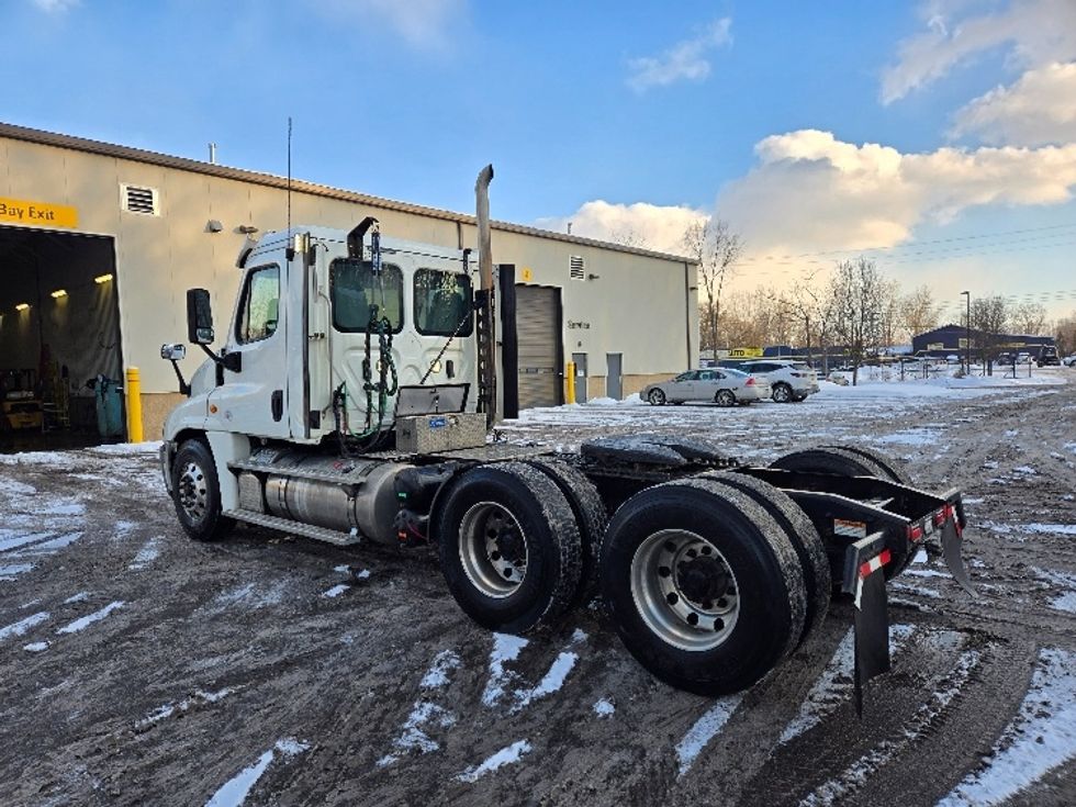 Day Cab Tractor-Heavy Duty Tractors-Freightliner-2019-Cascadia 12564ST-Ypsilanti-MI-309,394\n\t\tmiles-$ 40,500 - Image 5