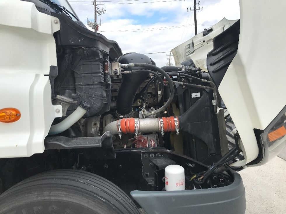 Day Cab Tractor-Heavy Duty Tractors-Freightliner-2019-Cascadia X11362ST-Houston-TX-194,601\n\t\tmiles-$ 54,000 - Image 15