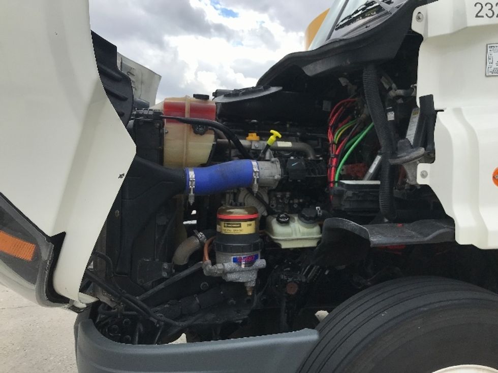 Day Cab Tractor-Heavy Duty Tractors-Freightliner-2019-Cascadia X11362ST-Houston-TX-194,601\n\t\tmiles-$ 54,000 - Image 16