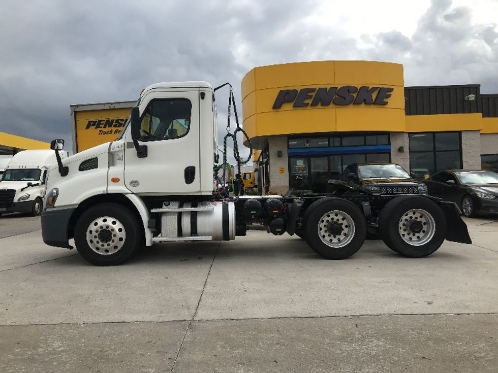 Day Cab Tractor-Heavy Duty Tractors-Freightliner-2019-Cascadia X11362ST-Houston-TX-194,601\n\t\tmiles-$ 54,000 - Image 4