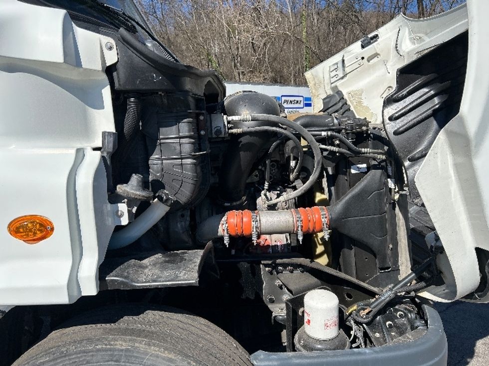 Day Cab Tractor-Heavy Duty Tractors-Freightliner-2019-Cascadia X11362ST-Knoxville-TN-195,717\n\t\tmiles-$ 31,750 - Image 15