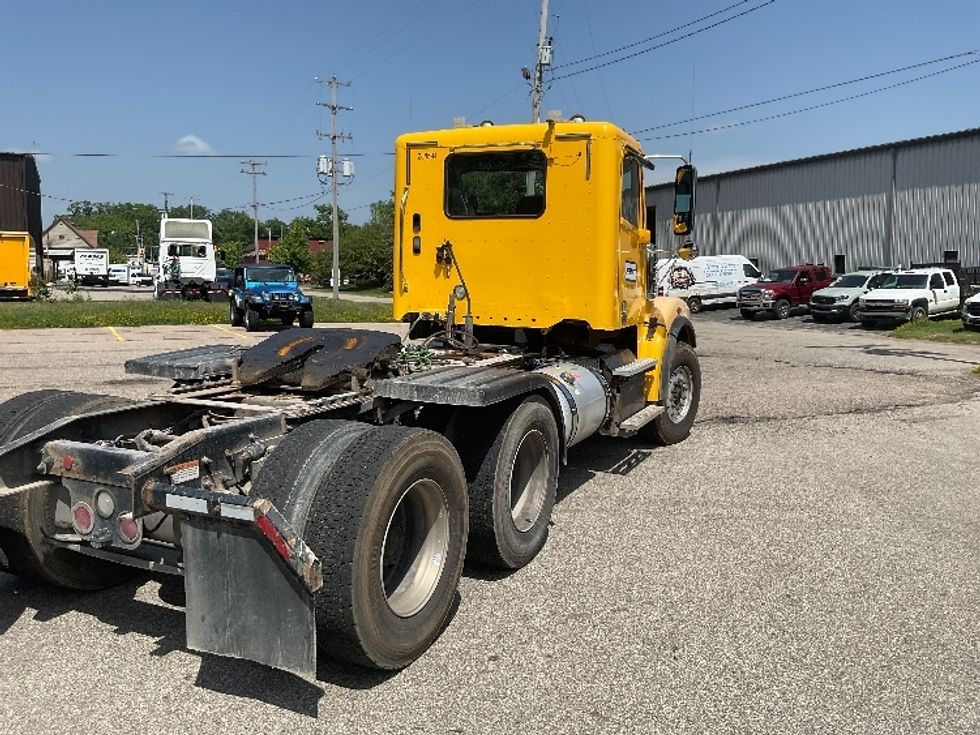 Day Cab Tractor-Heavy Duty Tractors-Freightliner-2019-D12264SD-Comstock Park-MI-373,561\n\t\tmiles-$ 61,500 - Image 6