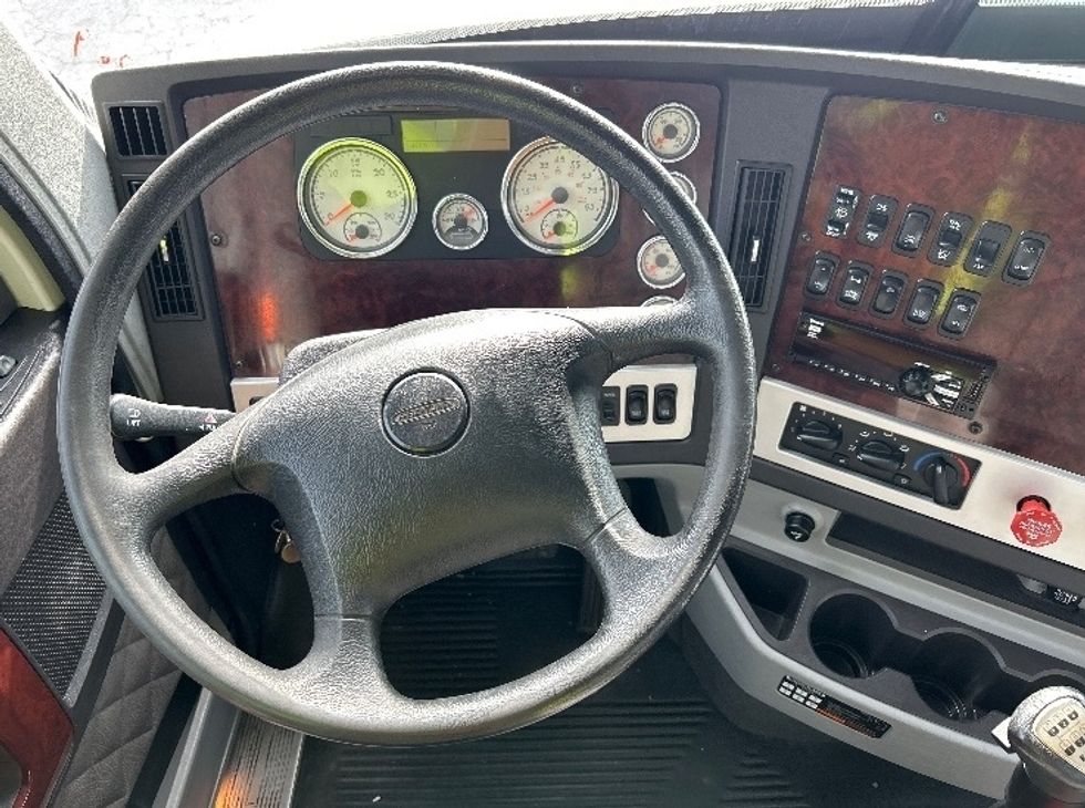 Day Cab Tractor-Heavy Duty Tractors-Freightliner-2019-D12264SD-Duluth-GA-449,002\n\t\tmiles-$ 50,250 - Image 11