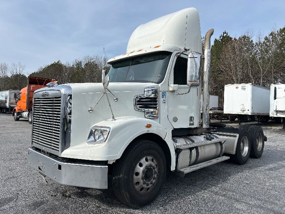 Day Cab Tractor-Heavy Duty Tractors-Freightliner-2019-D12264SD-Duluth-GA-449,002\n\t\tmiles-$ 50,250 - Image 3