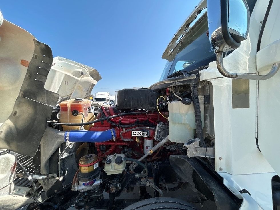 Day Cab Tractor-Heavy Duty Tractors-Freightliner-2019-D12264SD-San Antonio-TX-274,135\n\t\tmiles-$ 70,000 - Image 16