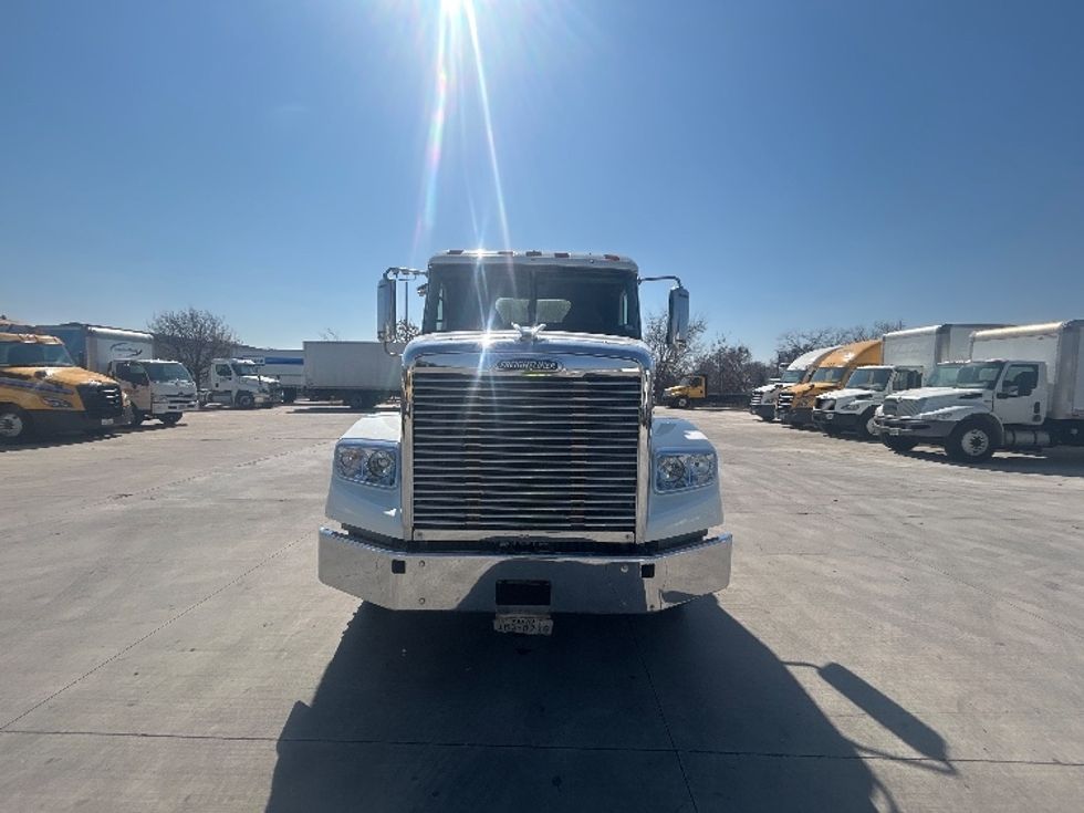 Day Cab Tractor-Heavy Duty Tractors-Freightliner-2019-D12264SD-San Antonio-TX-274,135\n\t\tmiles-$ 70,000 - Image 2