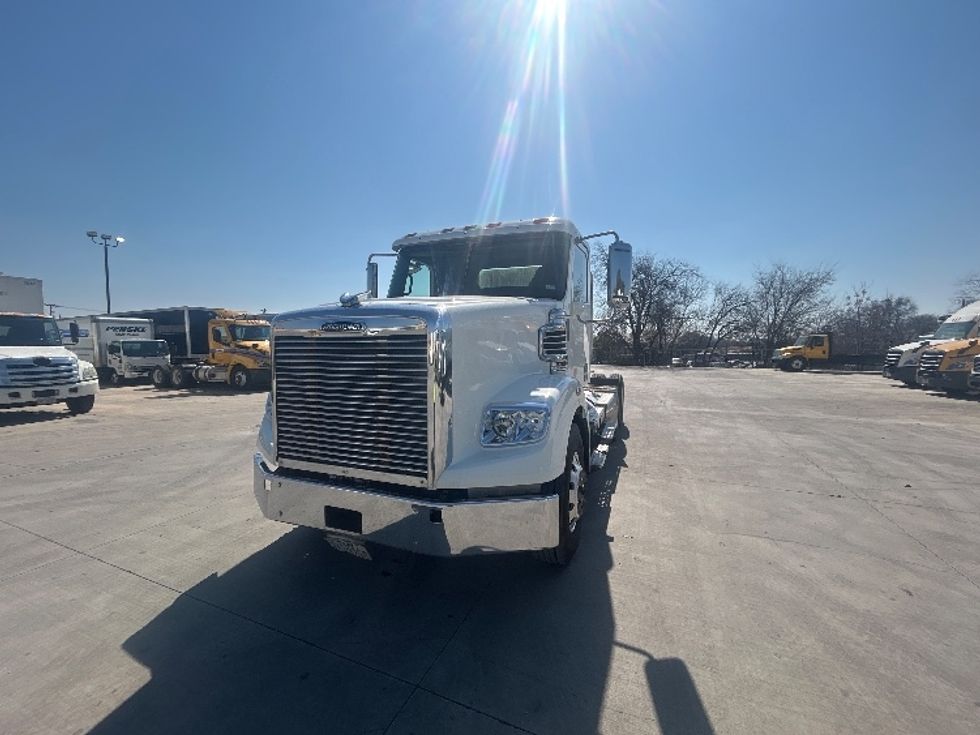 Day Cab Tractor-Heavy Duty Tractors-Freightliner-2019-D12264SD-San Antonio-TX-274,135\n\t\tmiles-$ 70,000 - Image 3