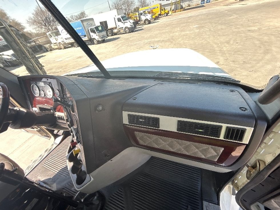 Day Cab Tractor-Heavy Duty Tractors-Freightliner-2019-D12264SD-San Antonio-TX-365,333\n\t\tmiles-$ 64,750 - Image 13