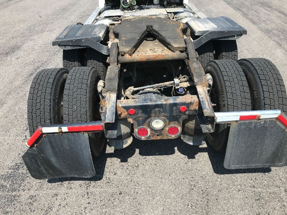 Day Cab Tractor-Heavy Duty Tractors-Freightliner-2019-D12264SD-Ste-Foy-PQ-67,771\n\t\tkm-$ 98,000 - Image 6