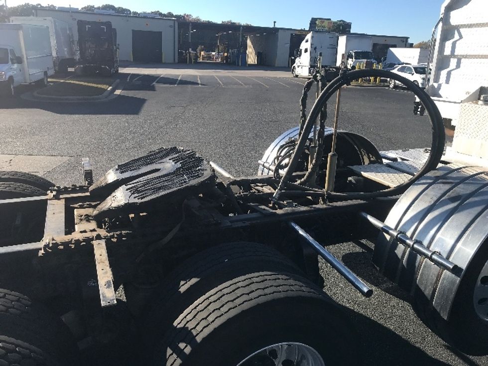 Day Cab Tractor-Heavy Duty Tractors-Freightliner-2019-D12284SD-Charlotte-NC-195,543\n\t\tmiles-$ 99,000 - Image 20