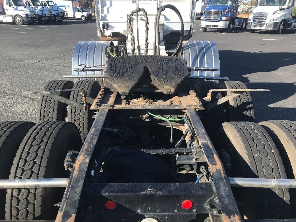 Day Cab Tractor-Heavy Duty Tractors-Freightliner-2019-D12284SD-Charlotte-NC-195,543\n\t\tmiles-$ 99,000 - Image 6