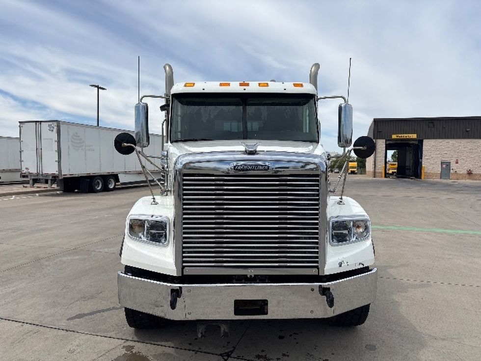 Day Cab Tractor-Heavy Duty Tractors-Freightliner-2019-D12284SD-Fort Worth-TX-389,897\n\t\tmiles-$ 110,000 - Image 2