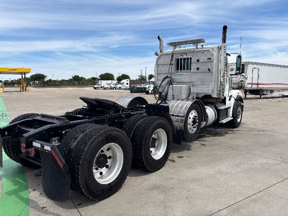 Day Cab Tractor-Heavy Duty Tractors-Freightliner-2019-D12284SD-Fort Worth-TX-389,897\n\t\tmiles-$ 110,000 - Image 7