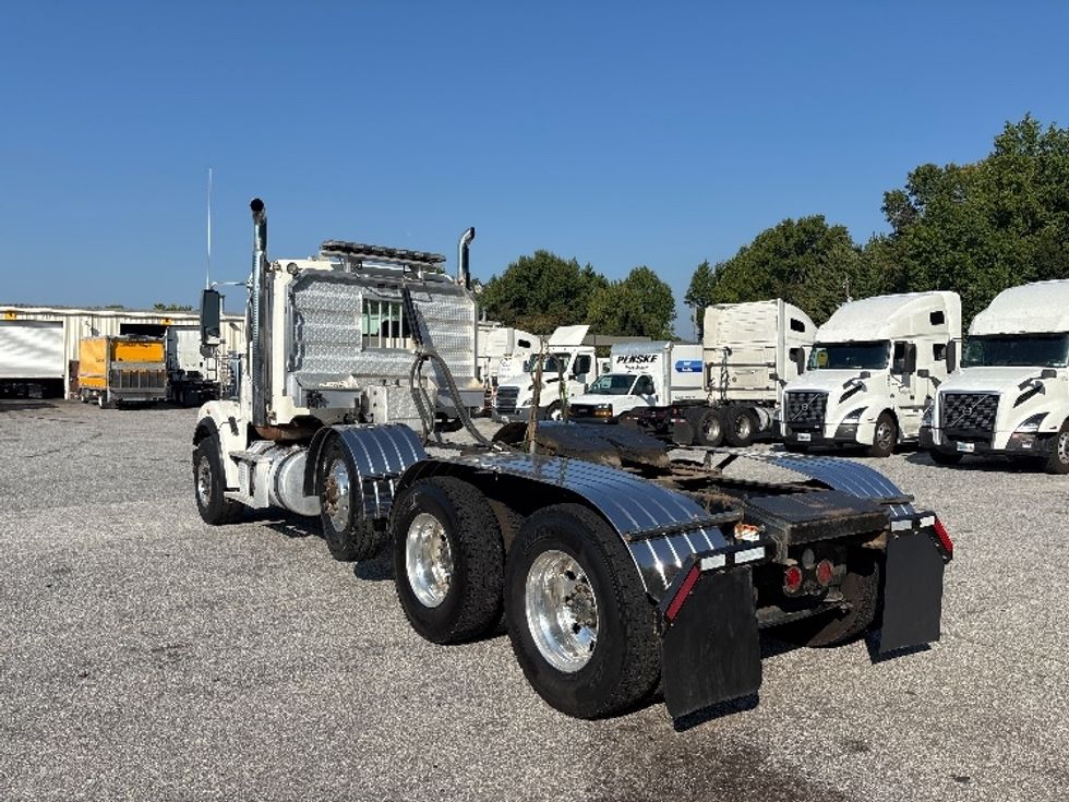 Day Cab Tractor-Heavy Duty Tractors-Freightliner-2019-D12284SD-Greer-SC-274,351\n\t\tmiles-$ 84,250 - Image 5