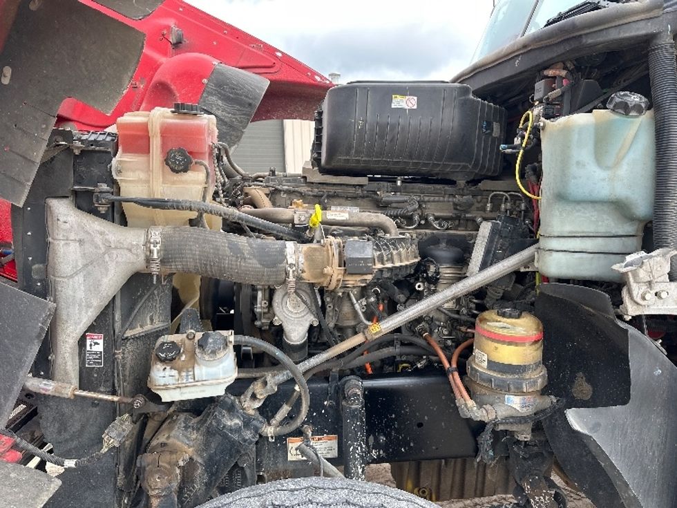 Day Cab Tractor-Heavy Duty Tractors-Freightliner-2019-D12284SD-Milwaukee-WI-374,681\n\t\tmiles-$ 89,500 - Image 16