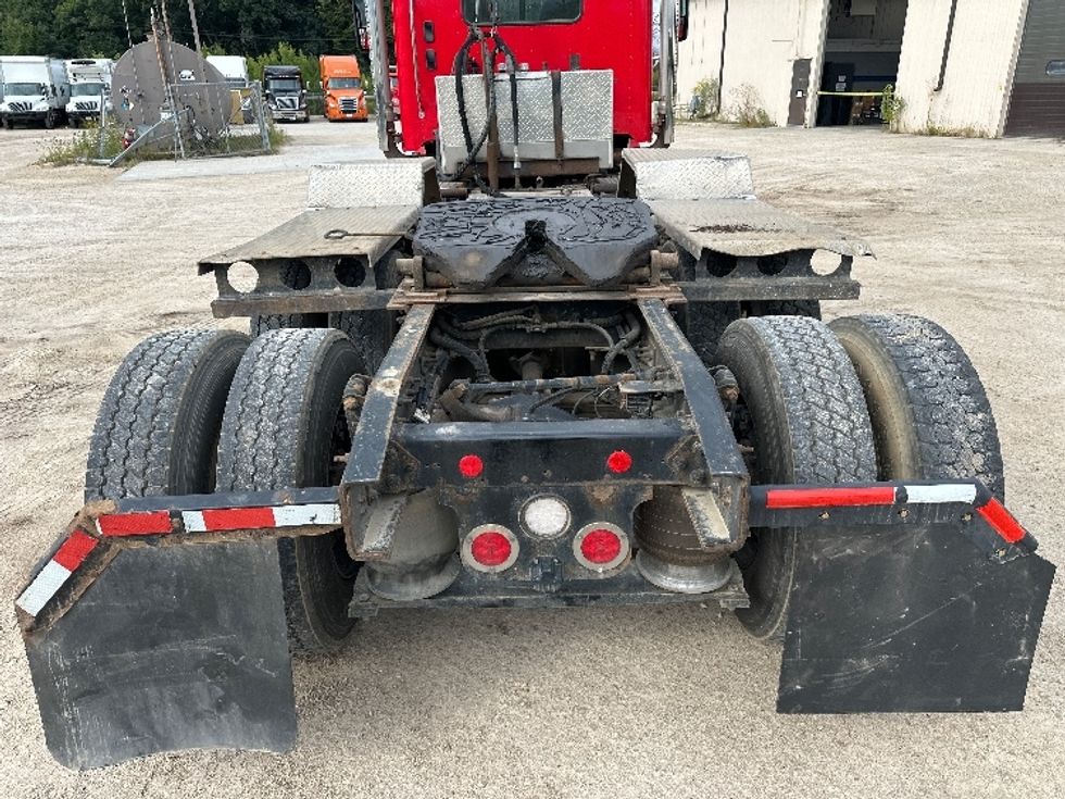 Day Cab Tractor-Heavy Duty Tractors-Freightliner-2019-D12284SD-Milwaukee-WI-374,681\n\t\tmiles-$ 89,500 - Image 6