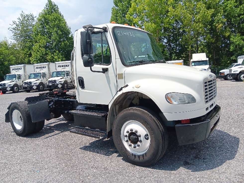 Day Cab Tractor-Heavy Duty Tractors-Freightliner-2019-M2-Cleveland-TN-163,097
miles-$ 56,500