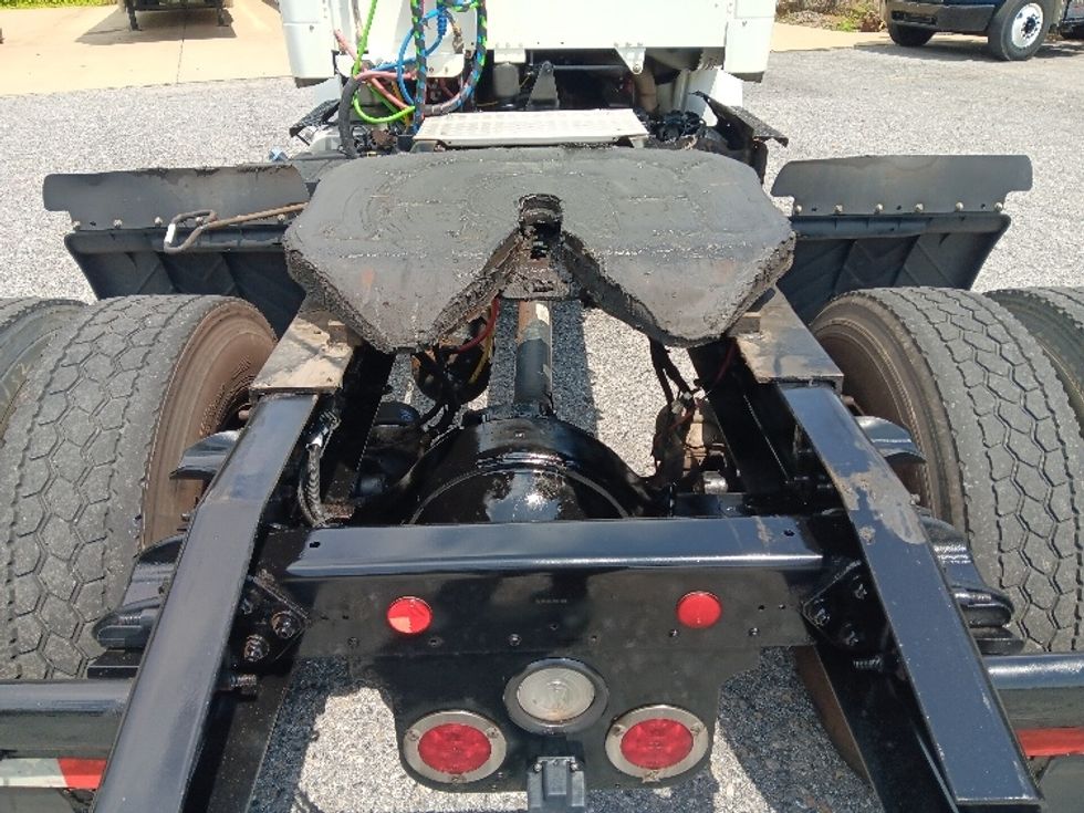 Day Cab Tractor-Heavy Duty Tractors-Freightliner-2019-M2-Cleveland-TN-163,097\n\t\tmiles-$ 56,500 - Image 6