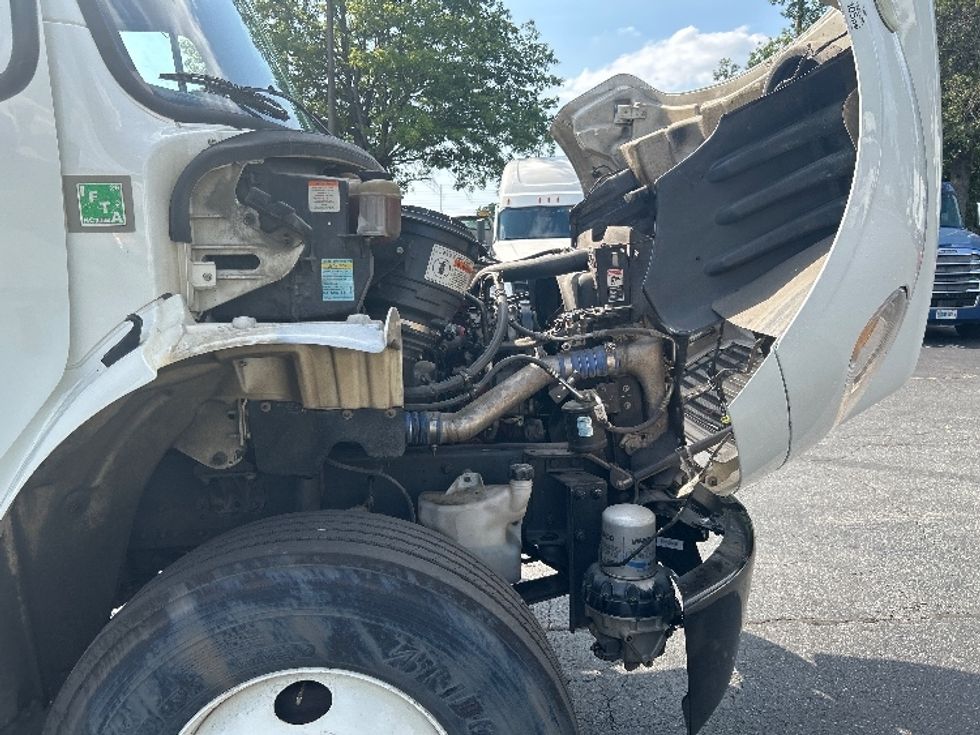 Day Cab Tractor-Heavy Duty Tractors-Freightliner-2019-M2-Concord-NC-165,670\n\t\tmiles-$ 45,750 - Image 14