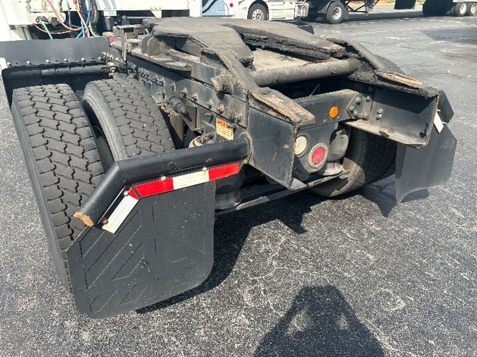 Day Cab Tractor-Heavy Duty Tractors-Freightliner-2019-M2-Concord-NC-165,670\n\t\tmiles-$ 45,750 - Image 18