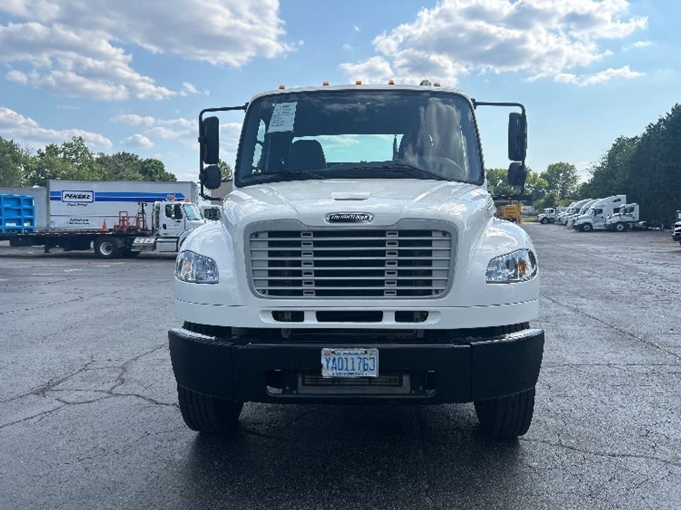 Day Cab Tractor-Heavy Duty Tractors-Freightliner-2019-M2-Concord-NC-165,670\n\t\tmiles-$ 45,750 - Image 2