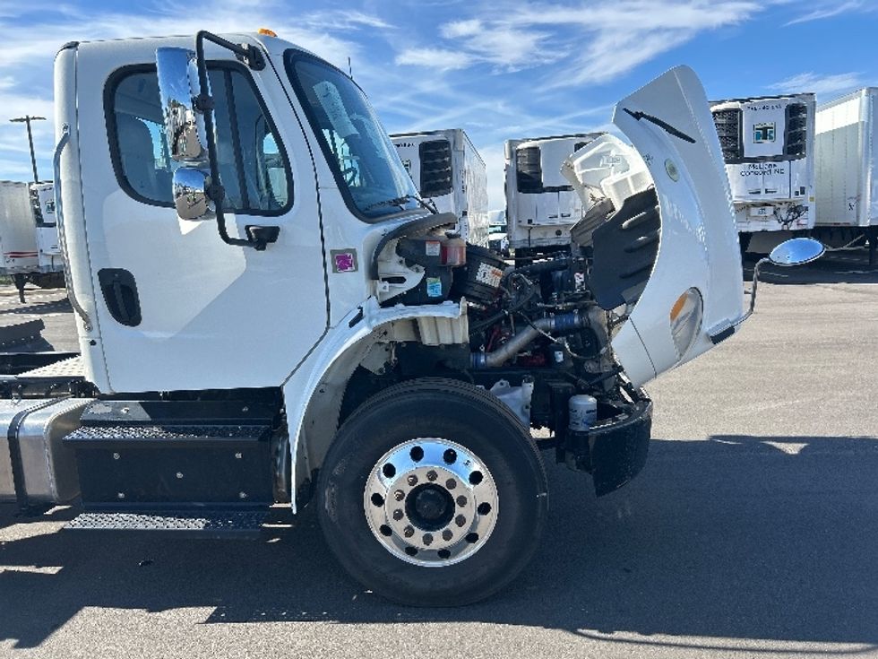 Day Cab Tractor-Heavy Duty Tractors-Freightliner-2019-M2-Concord-NC-190,847\n\t\tmiles-$ 54,750 - Image 15