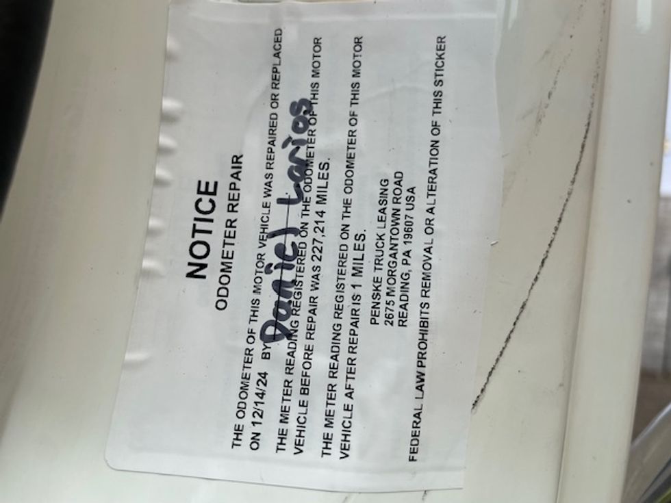 Day Cab Tractor-Heavy Duty Tractors-Freightliner-2019-M2-Fontana-CA-253,510\n\t\tmiles-$ 53,750 - Image 17