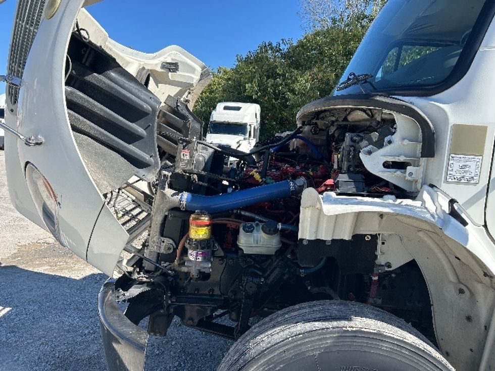 Day Cab Tractor-Heavy Duty Tractors-Freightliner-2019-M2-Jackson-TN-72,036\n\t\tmiles-$ 62,000 - Image 16