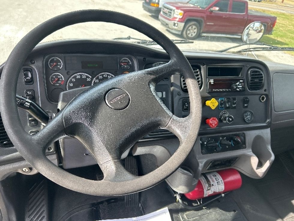 Day Cab Tractor-Heavy Duty Tractors-Freightliner-2019-M2-Jackson-TN-78,645\n\t\tmiles-$ 61,500 - Image 11