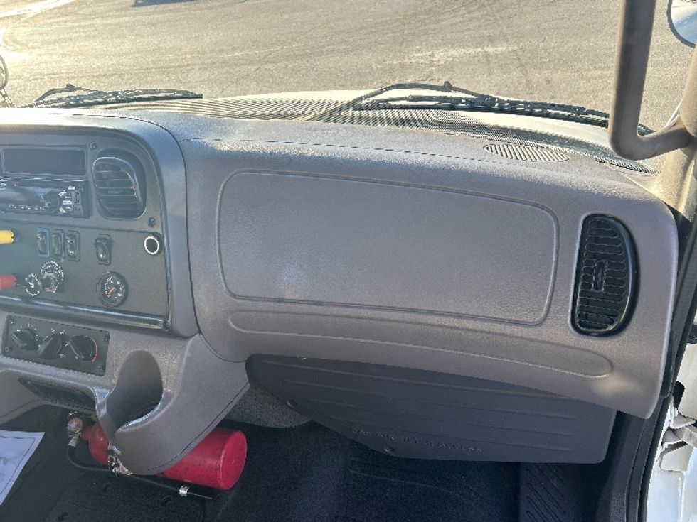 Day Cab Tractor-Heavy Duty Tractors-Freightliner-2019-M2-Jackson-TN-88,203\n\t\tmiles-$ 60,750 - Image 13